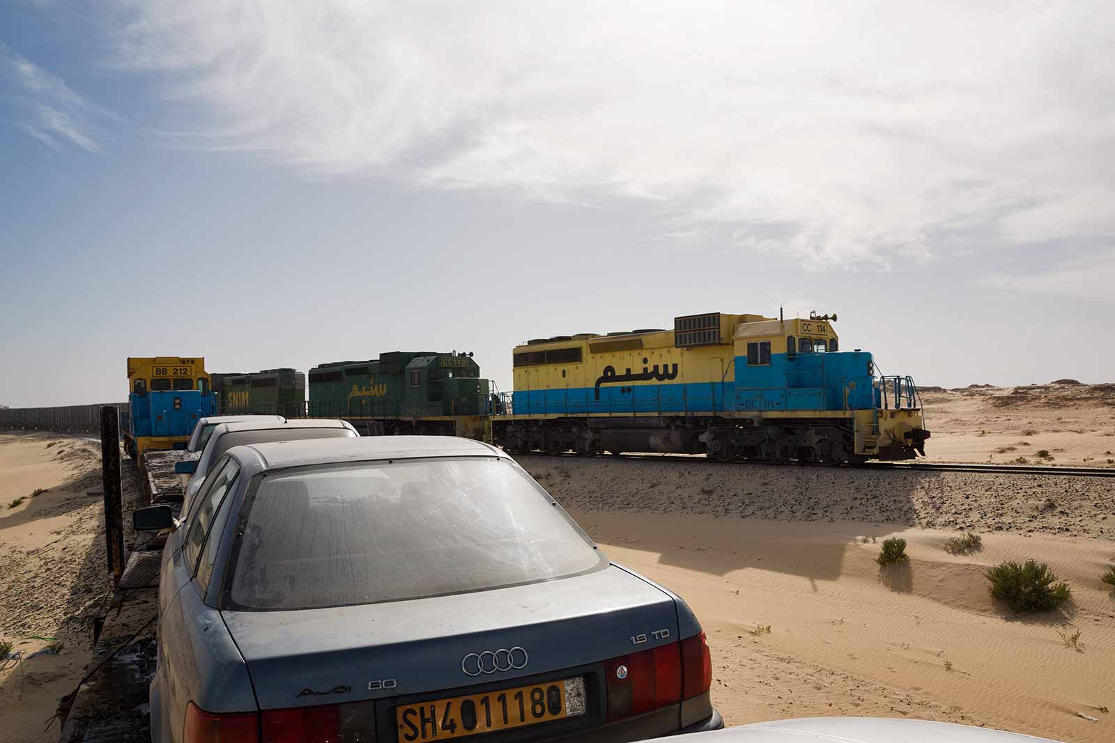 The Mauritania Railway serves not only as the sole connection between remote locations and the country’s only major shipping port, Nouadhibou, but as free transport for locals seeking to travel from isolated communities to the coast. 