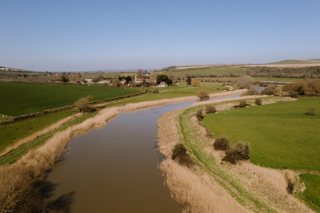 The River Arun curves through country scenery on the Arundel walk near London
